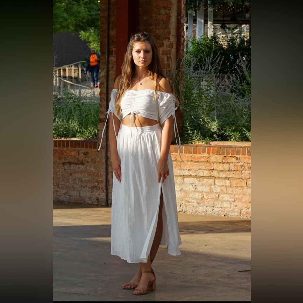 Lulu’s 2 piece white skirt set